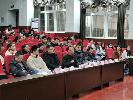 图二:实践活动方案评审会.jpg