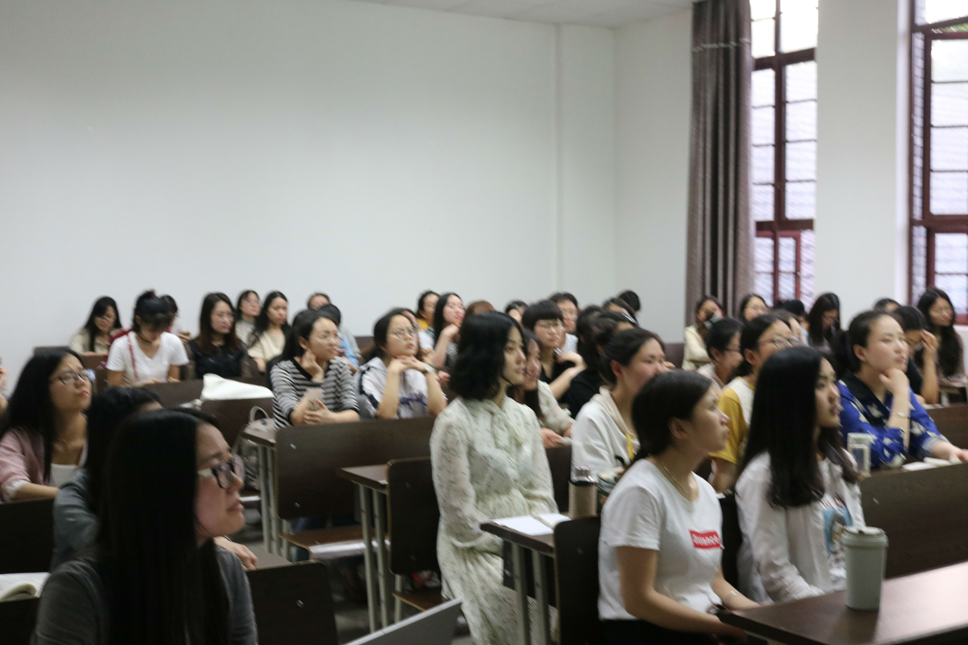 照片2.JPG