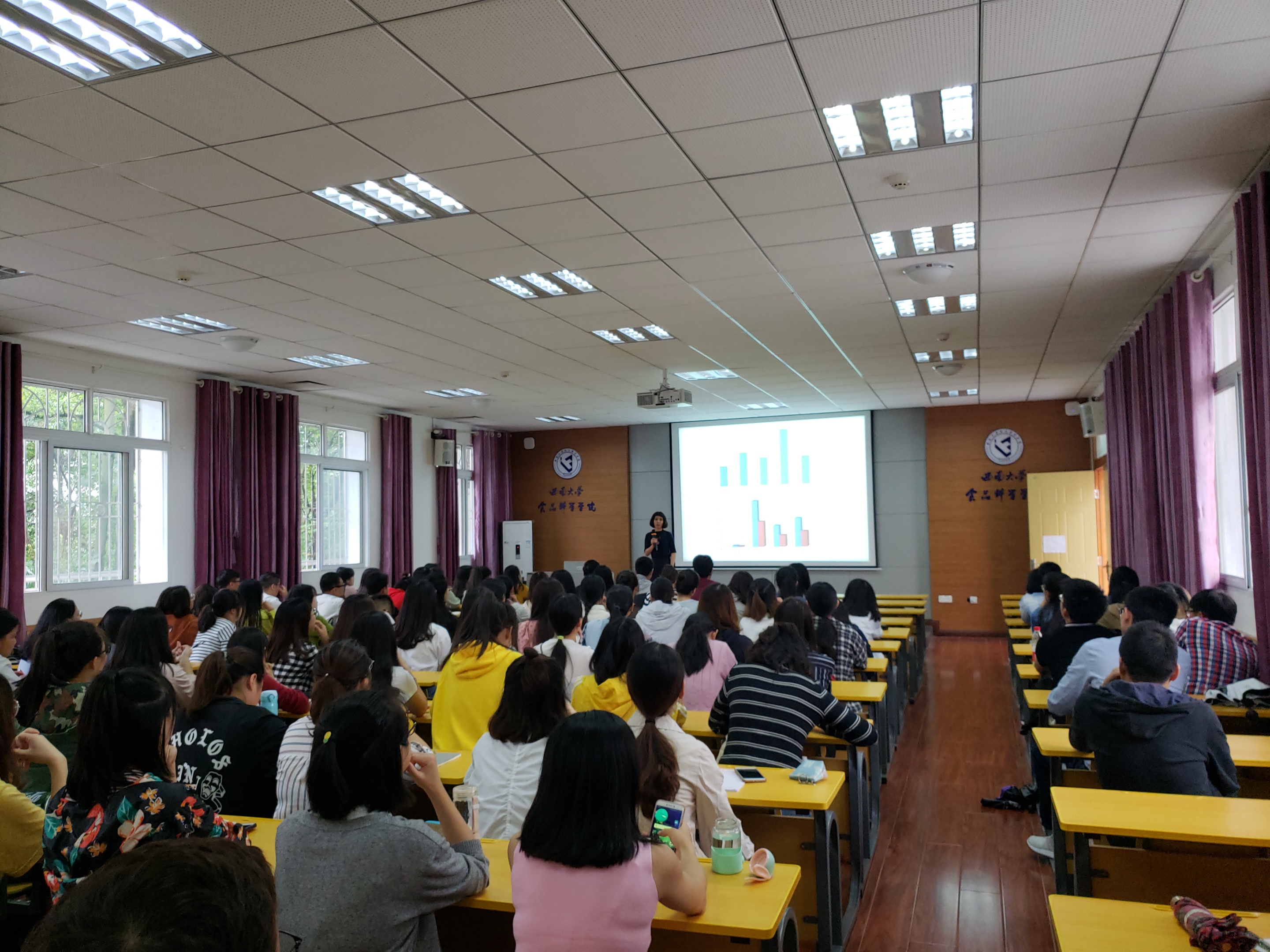 入学教育.jpg