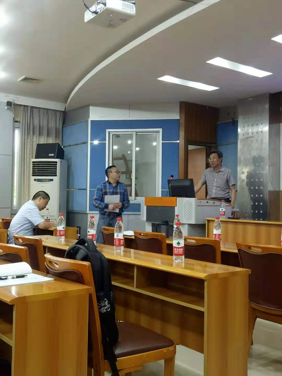 图1.png